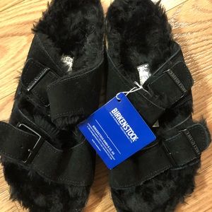 NWT Birkenstock Black Furry Sandals, size 8